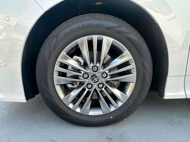 TOYOTA ALPHARD hybrid 2025