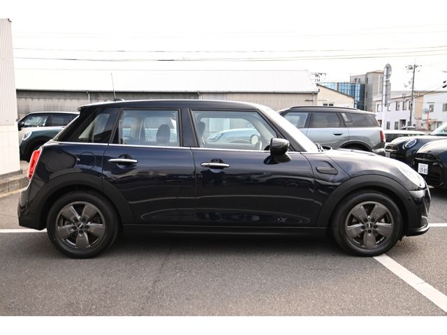 BMW MINI COOPER 5DOOR 2021