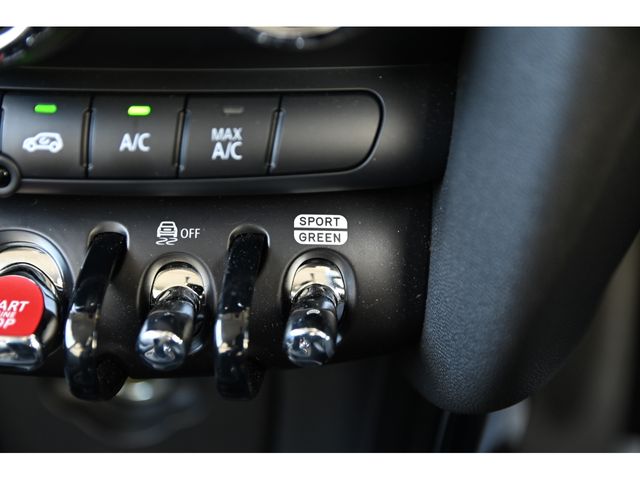 BMW MINI COOPER D 2021