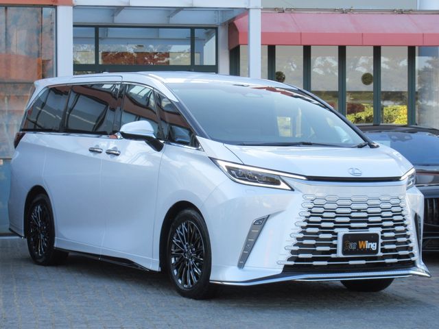 TOYOTA ???? LM500h 2025