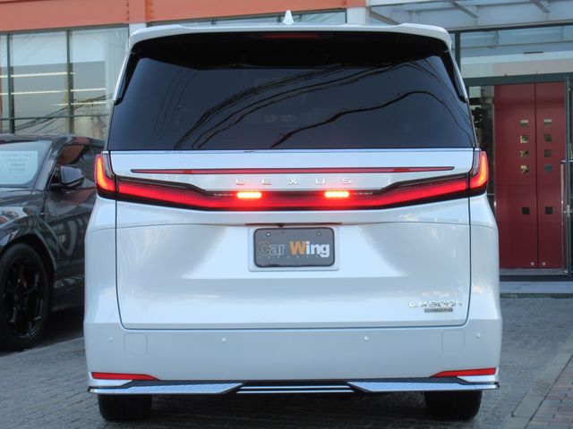 TOYOTA ???? LM500h 2025