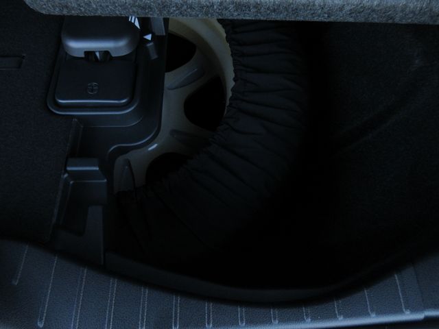 TOYOTA ???? LM500h 2025