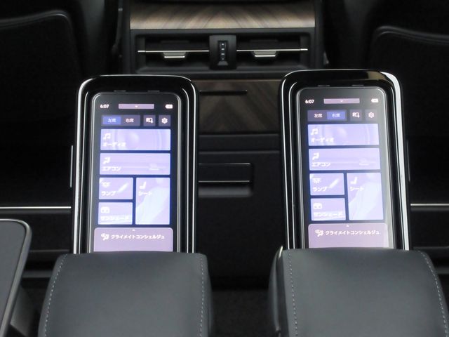 TOYOTA ???? LM500h 2025