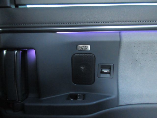 TOYOTA ???? LM500h 2025