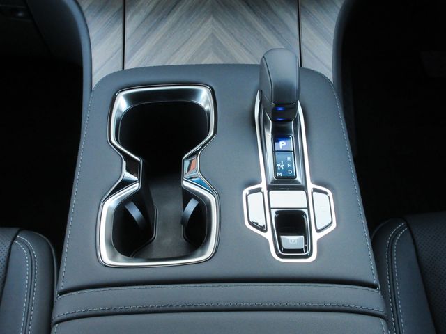 TOYOTA ???? LM500h 2025