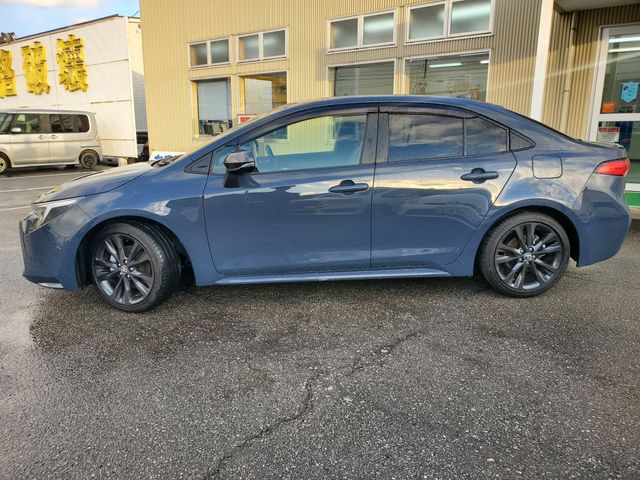 TOYOTA COROLLA sedan HYBRID 4WD 2023