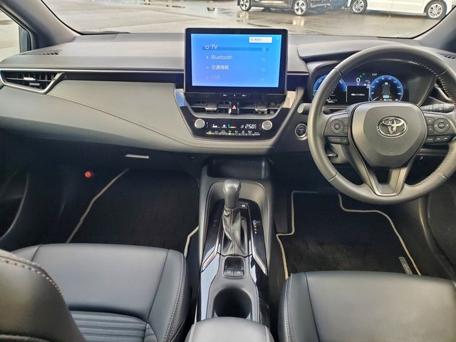 TOYOTA COROLLA sedan HYBRID 4WD 2023