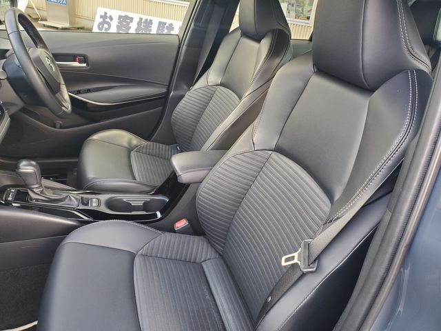 TOYOTA COROLLA sedan HYBRID 4WD 2023