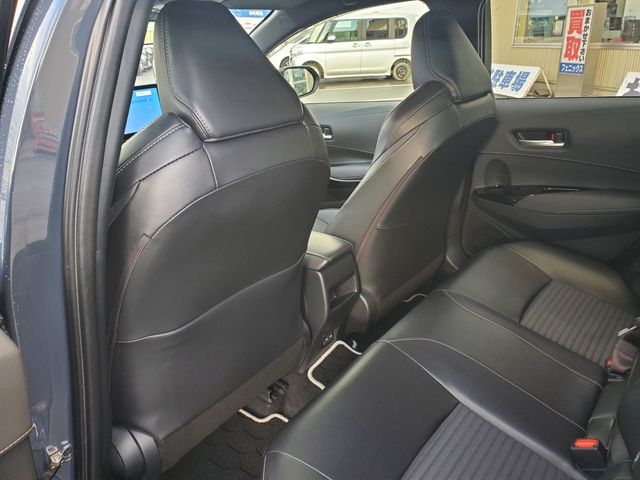 TOYOTA COROLLA sedan HYBRID 4WD 2023