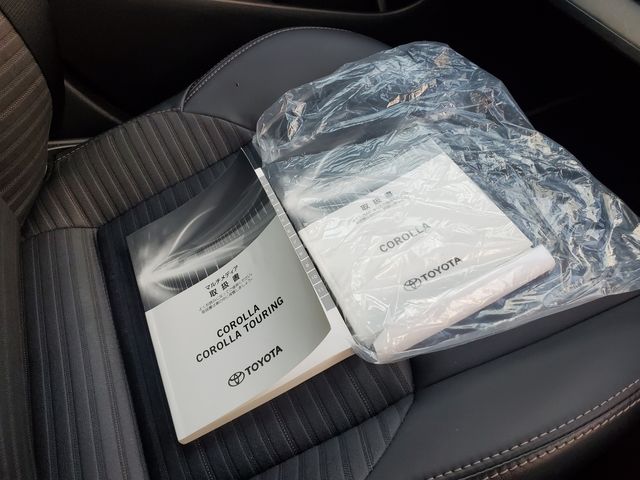 TOYOTA COROLLA sedan HYBRID 4WD 2023