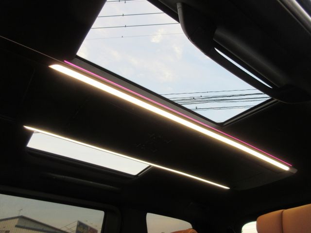 TOYOTA VELLFIRE  HYBRID 2025