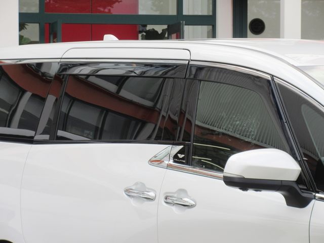 TOYOTA VELLFIRE  HYBRID 2025