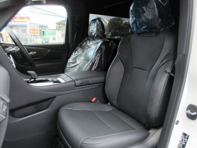 TOYOTA VELLFIRE  HYBRID 2025