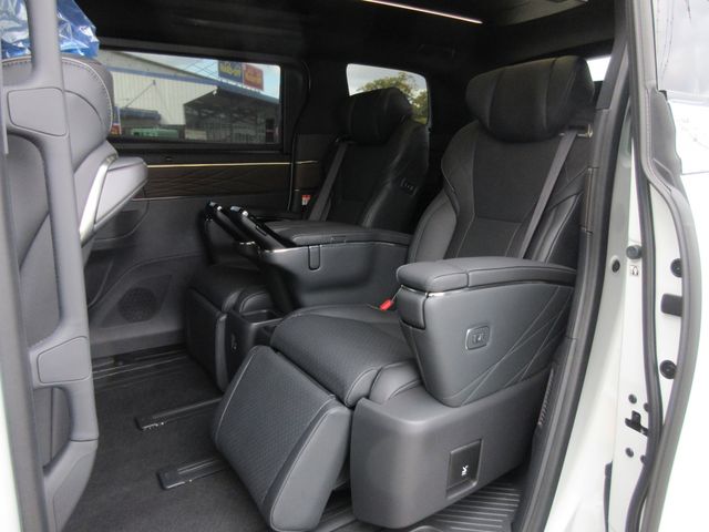 TOYOTA VELLFIRE  HYBRID 2025