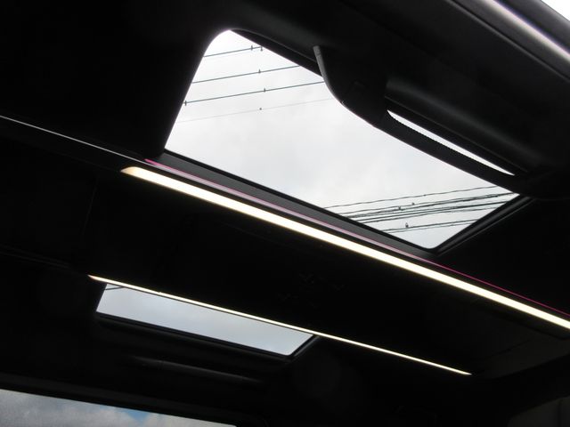 TOYOTA VELLFIRE  HYBRID 2025