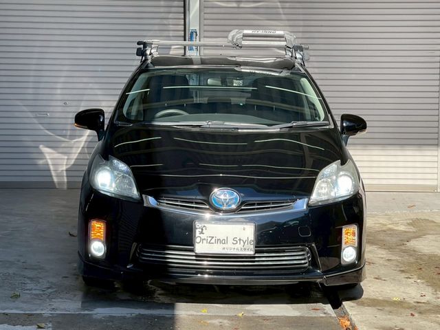 TOYOTA PRIUS 2010