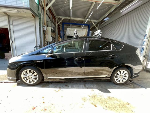 TOYOTA PRIUS 2010