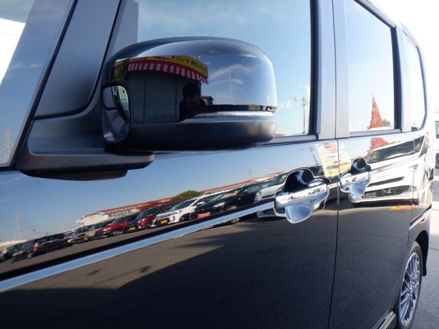 HONDA N BOX CUSTOM 2025