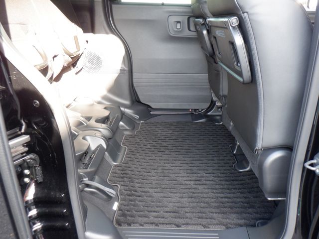 HONDA N BOX CUSTOM 2025