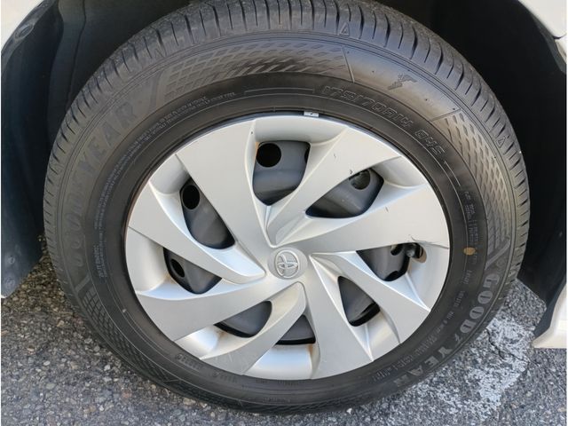 TOYOTA YARIS HYBRID 2020