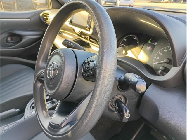 TOYOTA YARIS HYBRID 2020