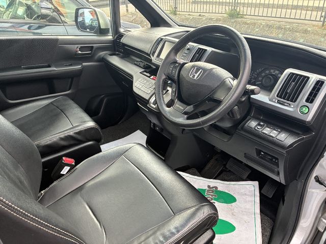 HONDA STEPWAGON SPADA 2010