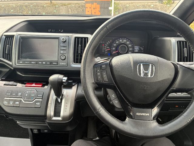 HONDA STEPWAGON SPADA 2010
