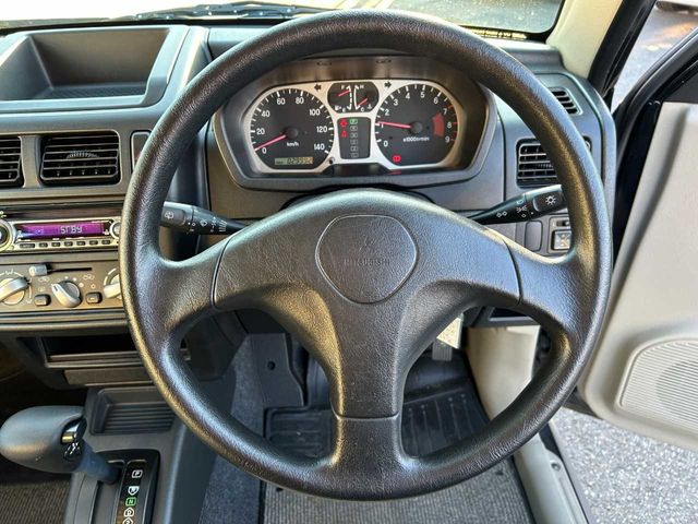 MITSUBISHI PAJERO MINI 2005