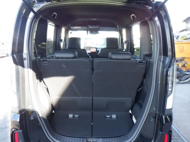 HONDA N BOX CUSTOM 2024