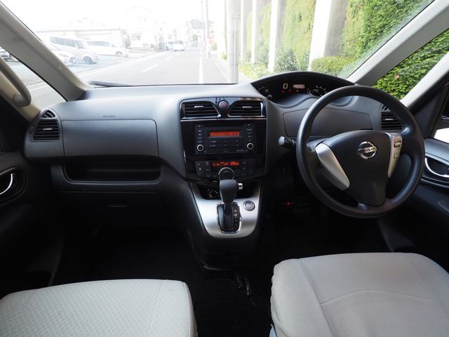 NISSAN SERENA  WG 2016