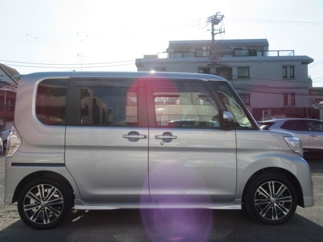 DAIHATSU TANTO CUSTOM 2018
