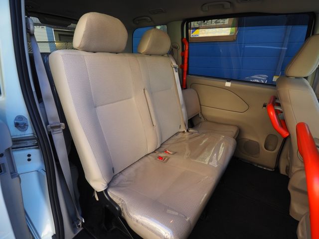 NISSAN SERENA  WG 2018