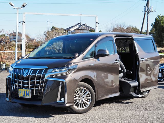 TOYOTA ALPHARD hybrid 4WD 2020