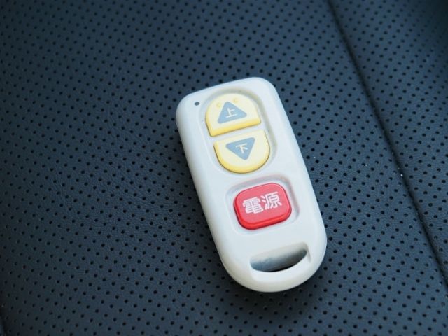 TOYOTA ALPHARD hybrid 4WD 2020