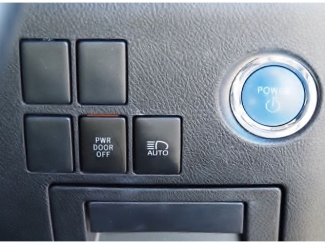 TOYOTA ALPHARD hybrid 4WD 2020