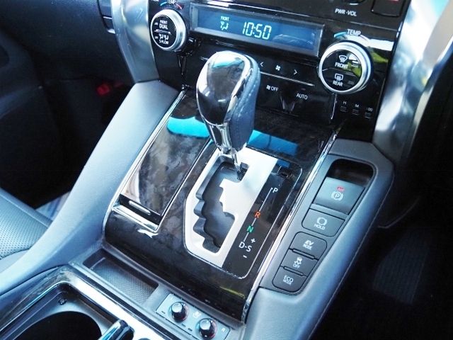 TOYOTA ALPHARD hybrid 4WD 2020