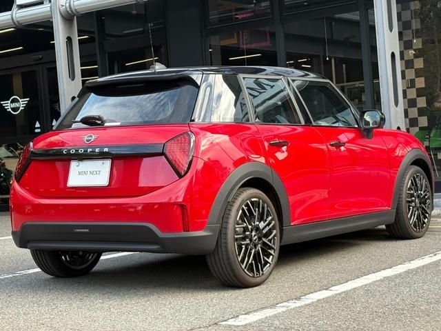 BMW MINI COOPER 5DOOR 2025