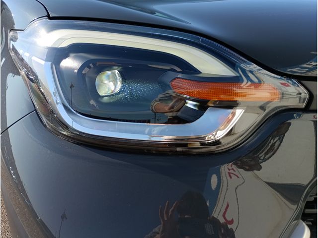 TOYOTA SIENTA HYBRID 2022