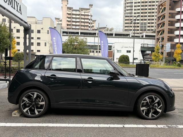 BMW MINI COOPER 5DOOR 2025