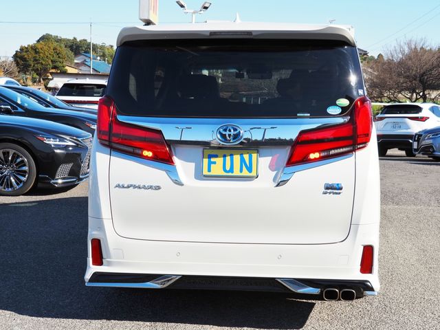 TOYOTA ALPHARD hybrid 4WD 2021