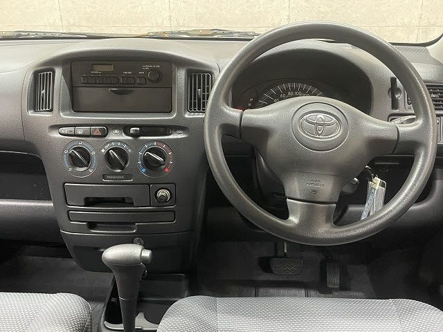 TOYOTA SUCCEED van 2WD 2010
