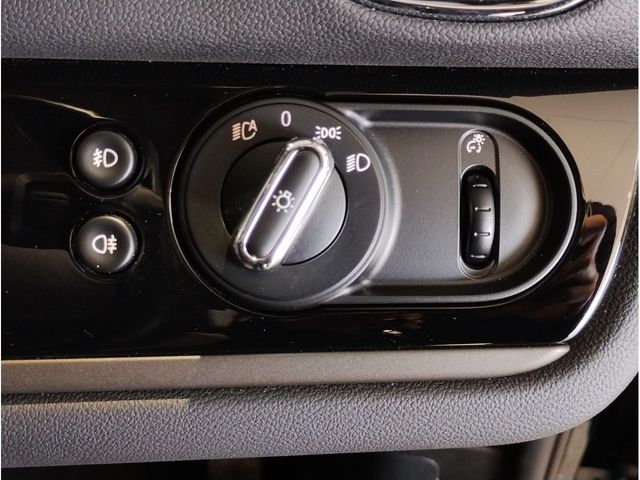 BMW MINI COOPER D CROSSOVER 2021