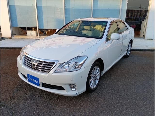 TOYOTA CROWN sedan 4WD 2010