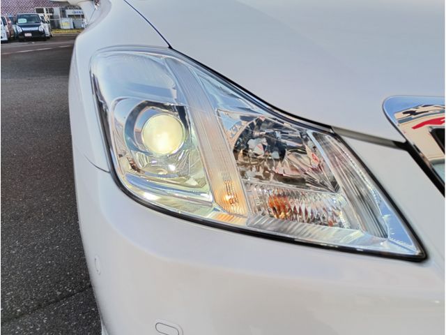 TOYOTA CROWN sedan 4WD 2010