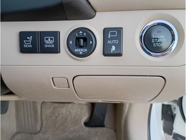 TOYOTA CROWN sedan 4WD 2010