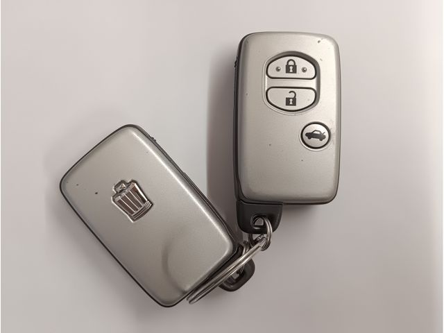 TOYOTA CROWN sedan 4WD 2010