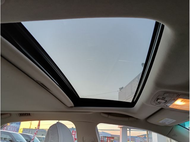 TOYOTA CROWN sedan 4WD 2010