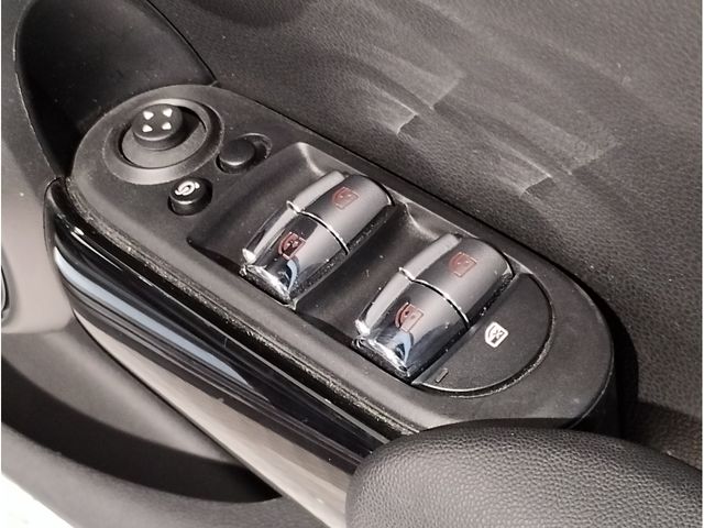 BMW MINI COOPER D 5DOOR 2023