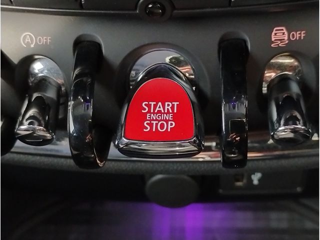 BMW MINI COOPER D CLUBMAN 2021