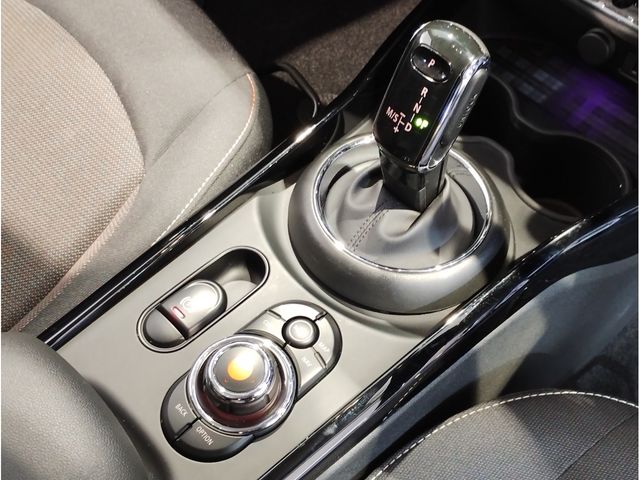 BMW MINI COOPER D CLUBMAN 2021